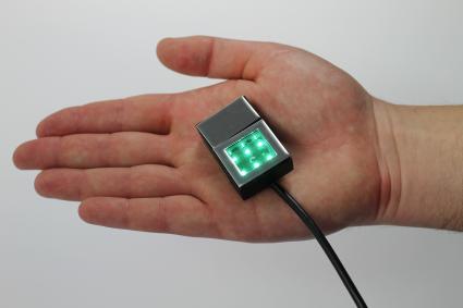 Weltweit kleinster optischer Fingerabdruck-Scanner auf der CeBIT 2014 (FOTO)