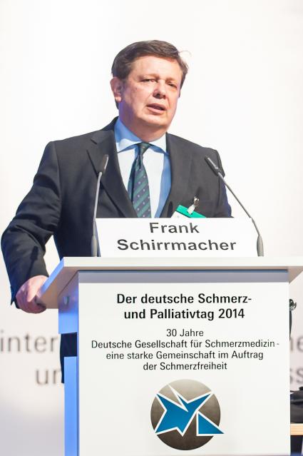 „Wir brauchen einen Wertewandel in der Gesellschaft“ / Schirrmacher plädiert für einen neuen Umgang mit der Ressource Alter (FOTO)