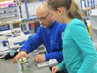 UWT macht wieder mit beim Girls–Day UWT macht wieder mit beim Girls–Day