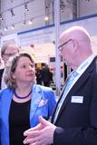 NRW- Wissenschaftsministerin Svenja Schulze warf bei MSF-Vathauer einen Blick in die Zukunft der dezentralen Antriebstechnik