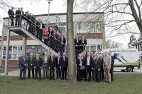 IHK Ostwestfalen zu Bielefeld informiert sich bei der HARTING Technologiegruppe