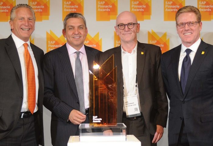 All for One Steeb AG – Spitzenleistung für Kunden wird belohnt. SAP Pinnacle Award an der SAPPHIRE NOW All for One Steeb AG – Spitzenleistung für Kunden wird belohnt. SAP Pinnacle Award an der SAPPHIRE NOW