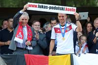 Lukas Podolski erhält Koeln-Domain