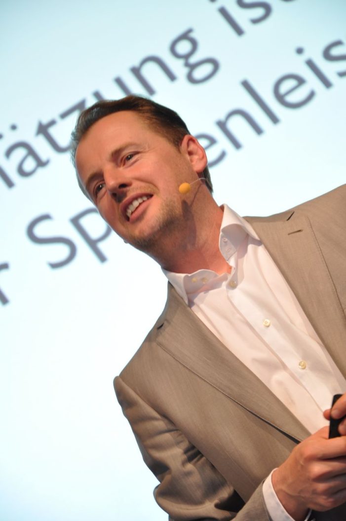 International anerkannte Speaker-Auszeichnung für zwei 5 Sterne Redner