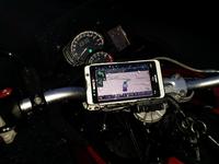 NAUTIZ X1 hilft Motorradfahrern bei der Navigation
