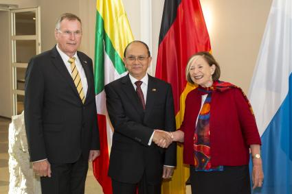 Vorsitzende Ursula Männle empfängt Myanmars Präsident Thein Sein /
Demokratisierungsprozess und wirtschaftliche Entwicklung im Blickpunkt (FOTO)