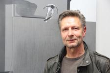 „Hinter den Höfen“: Malerei, Zeichnungen, Aquarelle und Holzschnitte von Jochen Weise