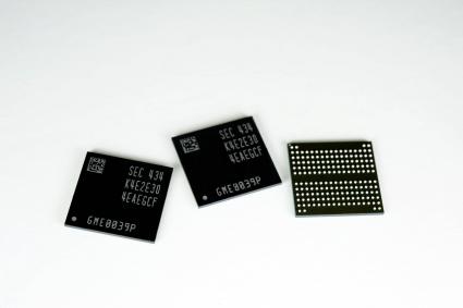 Samsung startet Massenproduktion der industrieweit ersten 6 Gb LPDDR3 Mobile DRAMs in 20 nm-Technologie (FOTO)