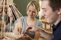 Hochschule Fresenius und Kinderneurologie-Hilfe beschließen Kooperation