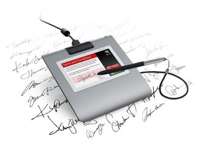 Langzeittest bestätigt: Oberflächen von Wacom Signatur Pads sind extrem robust / Glasoberfläche des Wacom STU-530 bleibt 20 Jahre wartungsfrei (FOTO)