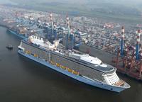 QUANTUM OF THE SEAS zur Ausrüstung in Bremerhaven