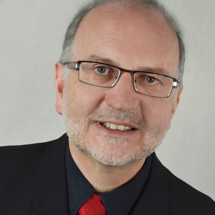 Mit Strategie profitabel wachsen und im Wettbewerb gewinnen Mit Strategie profitabel wachsen und im Wettbewerb gewinnen