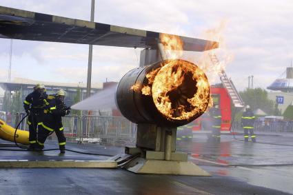INTERSCHUTZ 2015 – Hotspot für Brand- und Katastrophenschutz, Rettung und Sicherheit (FOTO)
