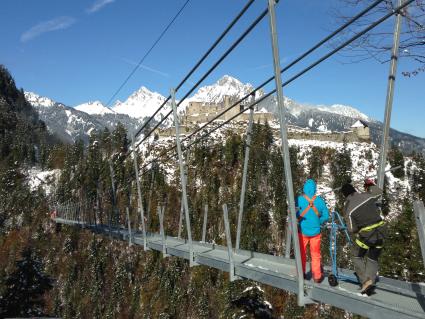 Kopf-an-Kopf-Rennen um die längste Fußgängerhängebrücke der Welt – 
highline179 oder die Brücke beim Wanjiazhai Dam – BILD