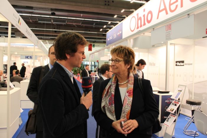 AIRTEC 2014 ein voller Erfolg: Aussteller, Einkaufschefs und Technologie-Experten aus der ganzen Welt geben Bestnoten für das B2B-Meeting-Messekonzept AIRTEC 2014 ein voller Erfolg: Aussteller, Einkaufschefs und Technologie-Experten aus der ganzen Welt geben Bestnoten für das B2B-Meeting-Messekonzept