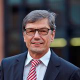 Professor Jürgen Schnell erneut zum Vorsitzenden des Deutschen Ausschusses für Stahlbeton gewählt