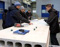 Bruch-Versuche an Spannbeton-Hohldielen als Prüfungsleistung