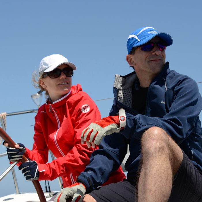 On Boat Coaching unter Segeln auf dem Mittelmeer On Boat Coaching unter Segeln auf dem Mittelmeer