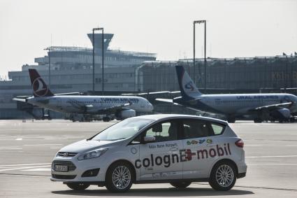 Elektromobilität im Kölner Raum – „colognE-mobil“ zieht Bilanz (FOTO)