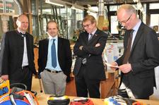Handwerkskammer Reutlingen: Brennenstuhl spendet Produkteüber 12.000 Euro für die handwerkliche Ausbildung