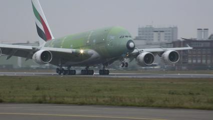 Wie „Der Superflieger“ ausgestattet wird / Zweiteilige „ZDF.reportage“ aus den Werkhallen des Airbus A380 in Finkenwerder (FOTO)