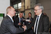 Rechenzentrumslösungen und Datenschutz „made in Germany“: Wirtschaftsminister Al-Wazir besucht UBL auf der CeBIT 2015