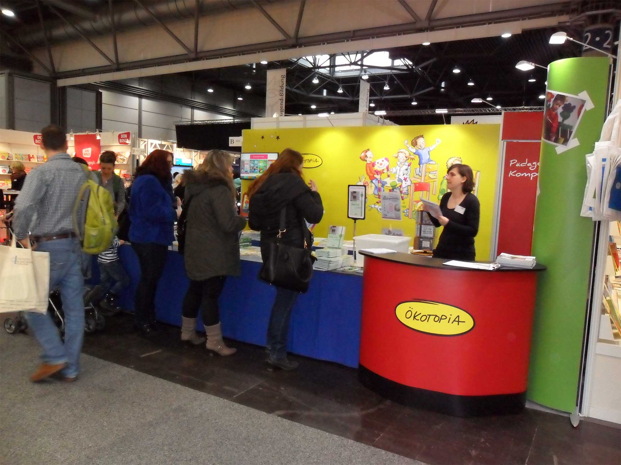 Erfolgreicher Messeauftritt: ÖKOTOPIA Verlag mit Trendthemen auf der Leipziger Buchmesse  2015