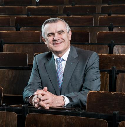 Horst Schneider ist neuer Vorsitzender der TÜV SÜD Stiftung (FOTO)