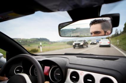 Deutsche Autofahrer stehen mehrheitlich im Stau und benötigen durchschnittlich 38 Minuten zur Arbeit (FOTO)