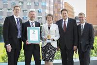 HARTING erhält Nachhaltigkeitspreis von Bombardier Transportation