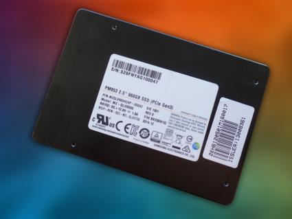 Samsung bringt leistungsstarke V-NAND SSDs für Enterprise- und Data-Center-Kunden auf den Markt (FOTO)