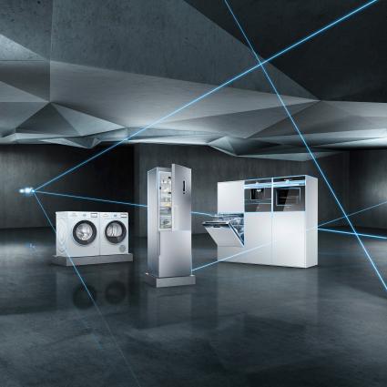 Die smarte Küche von Siemens ist komplett / Mit connectivityfähigen Geräten bei Kühlen, Kaffee und Wäschepflege bietet die Marke jetzt ein vernetztes Vollsortiment (FOTO)