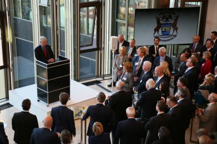 Gouverneur Rick Snyder eröffnet das Michigan Europe Center für Handel und Investment / Büros in London und Berlin werden die internationale Zusammenarbeit stärken (FOTO)