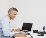 Monteure sind Chefsache: Neue Termine für das REHAU Webinar im Herbst