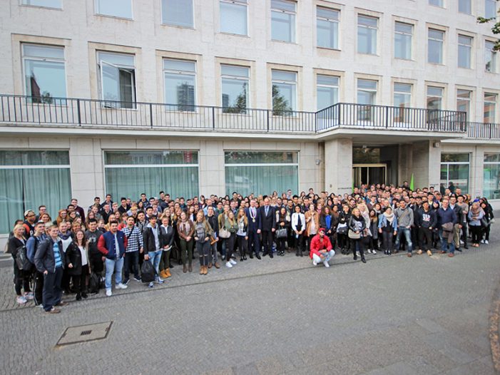 Rekord-Einschreibungen zum Wintersemester 2015/16 Rekord-Einschreibungen zum Wintersemester 2015/16