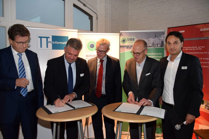 Automotive- und IT-Netzwerke der Hauptstadtregion gehen künftig gemeinsame Wege