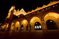 friendlyway macht jetzt mit neuen Digital Signage Komplettlösungen herkömmliche Schaufenster interaktiv