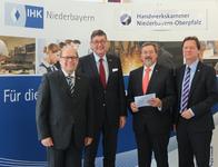 Handwerkskammer und IHK Niederbayern: Licht und Schatten bei der beruflichen Integration von jungen Asylbewerbern