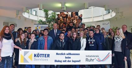 Kriminalitätsbekämpfung: „Prävention ist zentraler Erfolgsbaustein“ / Auftakt zur IR-Wirtschaftsreihe „Dialog mit der Jugend“ bei KÖTTER Services (FOTO)