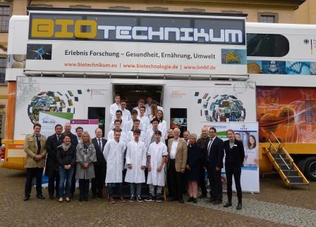 BIOTechnikum:  Mit Schülerpraktika gegen Fachkräftemangel