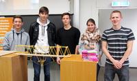 Wie funktionieren Brücken? Schülerakademie schnuppert in die Praxis der Bauingenieure