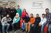Mit Spaß bei der Sache: Flüchtlinge lernen Deutsch