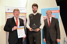 s-quadrat konzepte GmbH aus Oftersheim erhält Ausbildungs-Stele