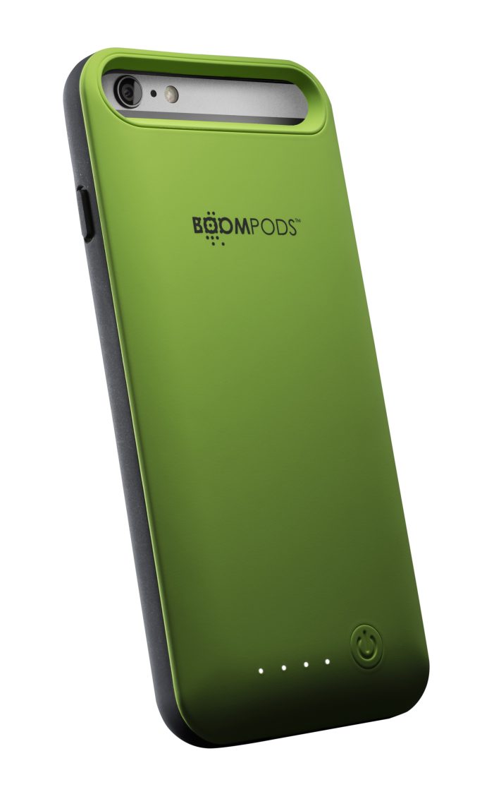 Power im Gepäck / BOOMPODS „powercase i6“: Schlanke, widerstandsfähige Hülle mit integriertem 3100 mAh Akku für das iPhone 6/6S