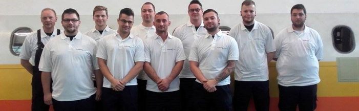 Qualifizierungsmaßnahme zum Fluggerätmechaniker mit Bestnoten abgeschlossen