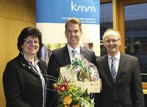 Jahrgangsbester kommt von der uniVersa
