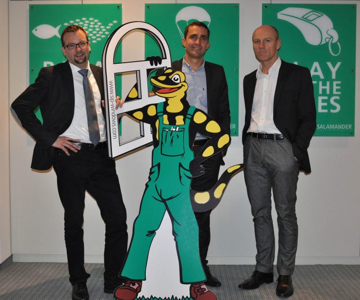 Bürgermeister Sebastian Seemüller zu Gast im Salamander Werk Türkheim/Unterallgäu Bürgermeister Sebastian Seemüller zu Gast im Salamander Werk Türkheim/Unterallgäu