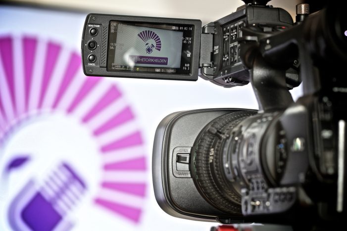 Medientraining, Coaching und Beratung der Rhetorikhelden Medientraining, Coaching und Beratung der Rhetorikhelden