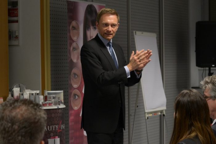 FDP-Chef Lindner bei PM-International: „Anerkennung und Respekt“