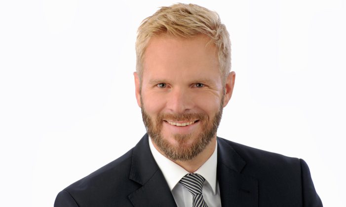 Neu von realtime: Benutzerantrag für SAP-Rollen und Arbeitsmittel in einem Workflow Neu von realtime: Benutzerantrag für SAP-Rollen und Arbeitsmittel in einem Workflow
